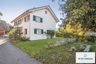 EFH mit Nebengebäuden und großem Grundstück