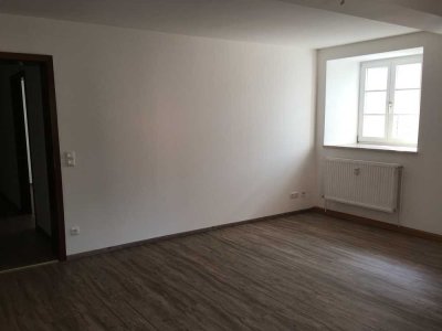 Helle 4-Zimmer Wohnung in der Regensburg Innenstadt (keine WG)