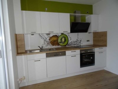 Sanierte Wohnung mit drei Zimmern sowie Balkon und EBK in Mannheim