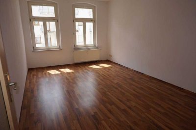 2. OG / Balkon und Laminat / EBK inkl. - frei ab 1.8.26
