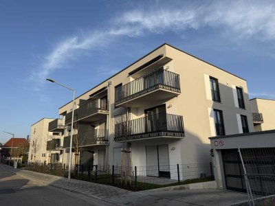 Erstbezug im Neubau: moderne 2-Zimmer-Wohnung mit Balkon und neuer Küche in Regensburg