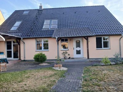 Geräumiges und modernisiertes 6-Raum-Einfamilienhaus mit EBK in Zehdenick