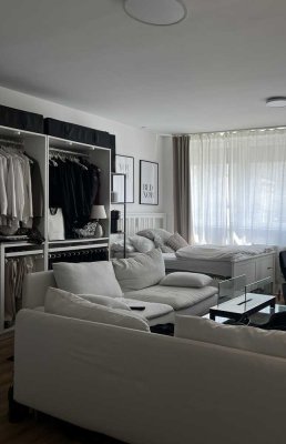 Exklusive 1-Zimmer-Erdgeschosswohnung mit gehobener Innenausstattung in Köln Zollstock