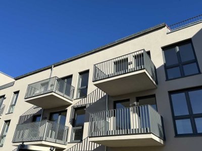 Erstbezug: Moderne energieeffiziente 2-Zimmer-Wohnung mit Balkon + Stellplatz mit E-Ladesäule