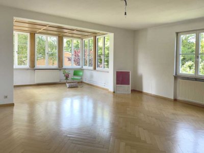 Altbauflair mit hohen, großzügigen Räumen + Gartennutzung