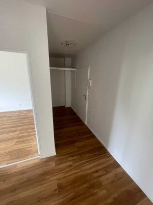 Helle 3-Zimmer-Wohnung mit Balkon in Berlin-Frohnau (Reinickendorf)
