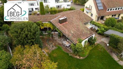 Weitläufiges, charmantes Haus 
mit Blick ins Grüne