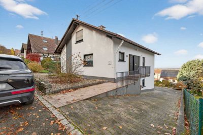 Wohnen am Waldrand – Großzügiges Haus mit Einliegerwohnung und Potenzial