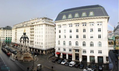 HELLE WOHNUNG MIT BLICK AUF DEN HOHEN MARKT - BEZUG FEBRUAR 2026