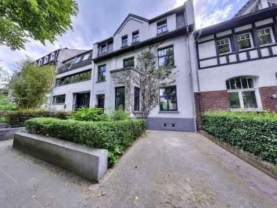 Historische Stadtvilla mit 3 Eigentumswohnungen und großem Südgarten in Krefeld-Bockum