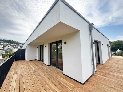 PENTHOUSE SONNENKÖNIG: LUXUS MIT KÖNIGLICHER AUSSICHT!
NEUBAUPROJEKT!
3 Zimmer