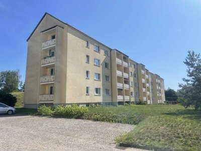 3 Raum Wohnung in Luckau - auch andere Wohnungstypen vorhanden! (Englisch, Русский)