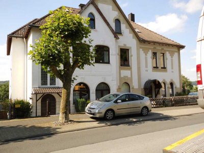 Geräumiges Zweifamilienhaus mit 9 Zimmern in Hagen-Haspe