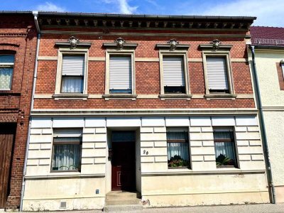 Historisches Zweifamilienhaus mit Garten