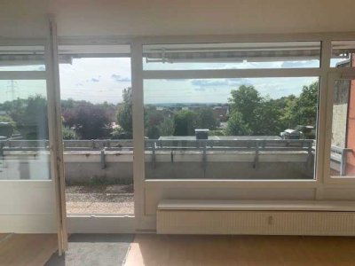 Coole 2 Zi.-Studentenwohnung mit großem Balkon