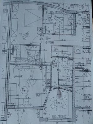WG-taugliche 3-Zimmer-Wohnung (3er WG) mit großem SW-Balkon