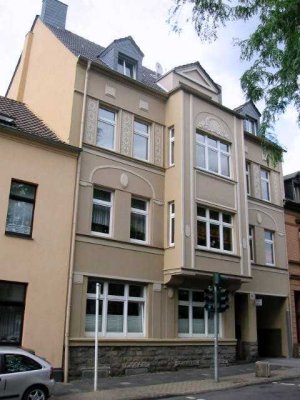 Zweizimmerwohnung im Jahrhundertwende-Altbau