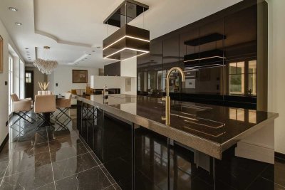 Villa mit Gästehaus, Bauvorbescheid für 30 WE – nahe Hamburg (Provisionsfrei)