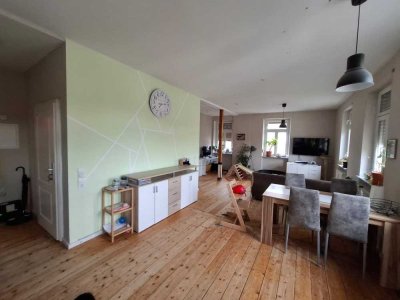 Helle Altbauwohnung mit hohen Decken, gepflegte 3-Zimmer Wohnung in Frei-Laubersheim- mit Glasfaser-