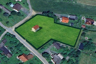 Einfamilienhaus mit 5600 m2 Grundstück ( auch Bauland und lw. Fläche )