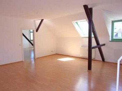 DG-MAISONETTE--EINBAUKÜCHE--LIFT--BALKON--TAGESLICHTBÄDER--TIEFGARAGE--KASSBERG !!