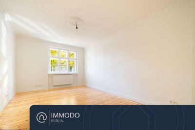 ⭐️ Wohnen in Zehlendorf Mitte: Erstbezug nach Sanierung in eine 3-Zi Stuck-Altbau-Whg mit Dielen