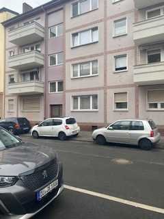 Renovierte 3 Z Wohnung im Erdgeschoss mit Garage