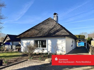 Geräumiger Bungalow mit Einliegerwohnung in ruhiger Lage