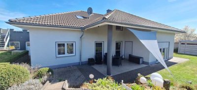 Winkelbungalow in Top-Wohnlage von Rönshausen!