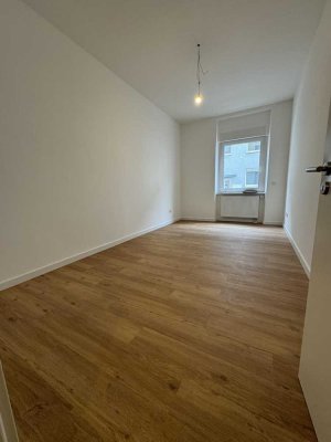 Stilvoll sanierte Altbauwohnung mit Charme in Solingen-Mitte