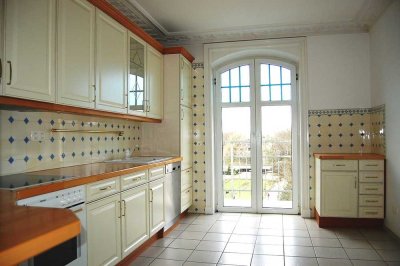 Traumhaftes Wohnen in Jugendstilhaus am Schlosspark