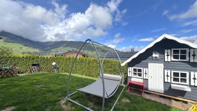 Grinzens: Charmante 3-Zimmer-Wohnung mit Terrasse, Garten und Garage in ruhiger Lage zu kaufen!