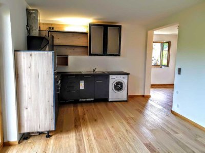 Renovierte 3,5-Raum-Wohnung mit Balkon und Einbauküche in Hausham ( 3 Jahresvertrag )