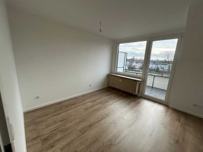 Sonnige 1-Zimmer-Dachgeschosswohnung mit Balkon in Krefeld