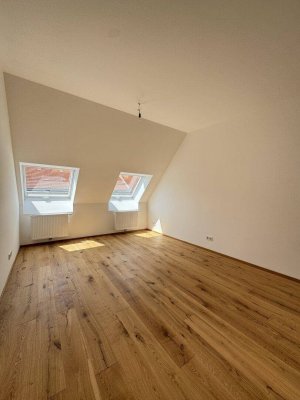 Erstbezug mit Balkon in ruhiger Innenhoflage – 3-Zimmer-Altbauwohnung mit Charme in 1150 Wien