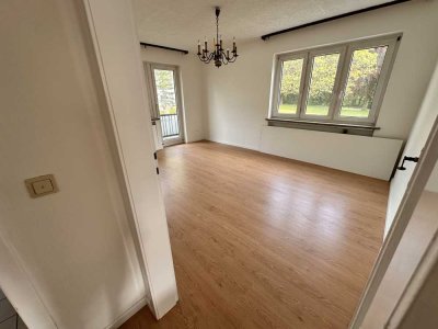 Helle 2-Zimmer Wohlfühloase mit Balkon im 1. OG in Wuppertal-Langerfeld-Beyenburg