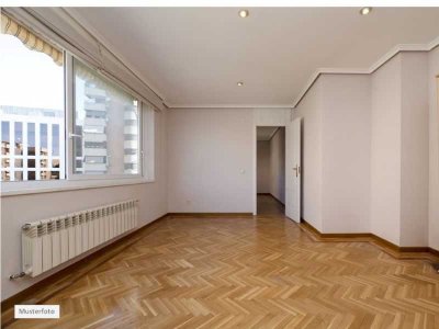 Provisionsfrei Dachgeschosswohnung in 31848 Bad Münder, Über der Flüte