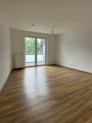 helles Appartement mit Balkon