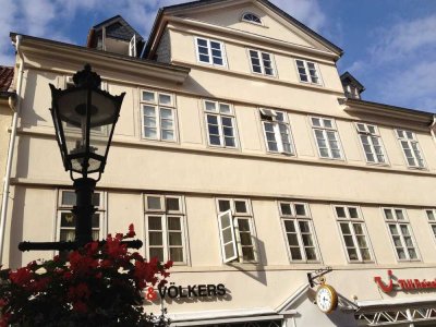 Gemütlich - hell– frisch renoviert - 2 Zimmerwohnung mitten in der City!