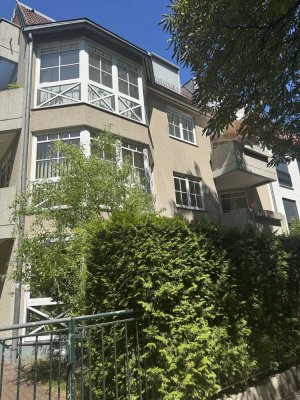 Möblierte 3-Zimmer-Wohnung mit TG-Stellplatz in Berlin-Lankwitz!