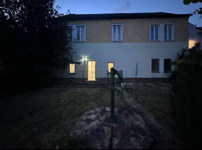 3-Zimmer-Kernsanierte Altbauwohnung mit Garten und Garage ab Juni 2026