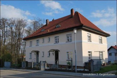 Doppelhaushälfte in sonniger und zentraler Lage in Hengersberg - top renoviert!