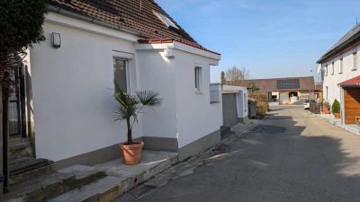 Komplett neu saniertes Einfamilienhaus mit Garten in Illertissen / Buch