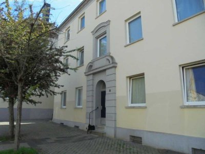 Ostviertel: Gepflegte 2-Zimmer-Wohnung mit Gartenparzelle ab dem 01.10.2025 zu vermieten
