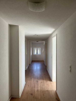 Großzügige & Helle 2-Zimmer-Wohnung