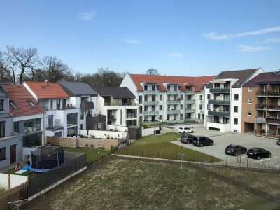 Freundliche, neue 3-Zimmer-Wohnung mit Balkon und Einbauküche in Neubrandenburg