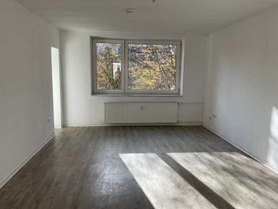 Großzügige 3-Zimmer-Wohnung mit Balkon