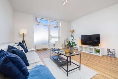 Frisch sanierte, großzügig geschnittene 2-ZKB, Barrierefrei, Stellplatz & Gäste-WC - Provisionsfrei