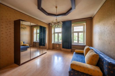 ++NEU++ 4-Zimmer Altbau-Wohnung (sanierungsbedürftig) in tolle Lage viel Potenzial!