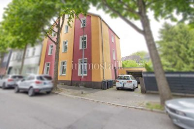 VIEL RAUM FÜR IHRE FAMILIE: 3-Familienhaus mit Garten, Garage & Ausbaufläche in GE-Rotthausen.